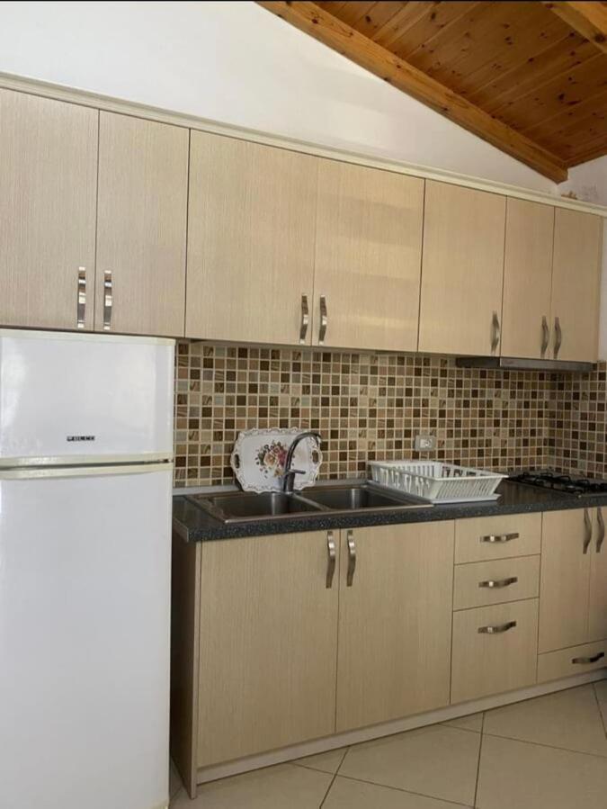 Apartmet Dritan Belulaj Orikum Exterior foto