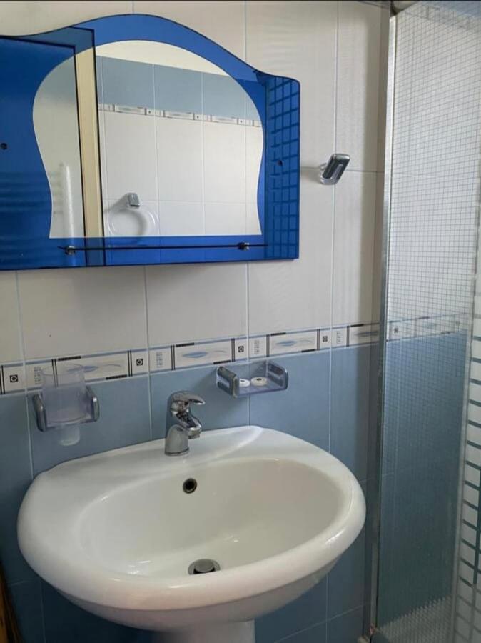 Apartmet Dritan Belulaj Orikum Exterior foto